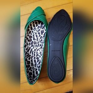 Green Ballet Flats - size 10